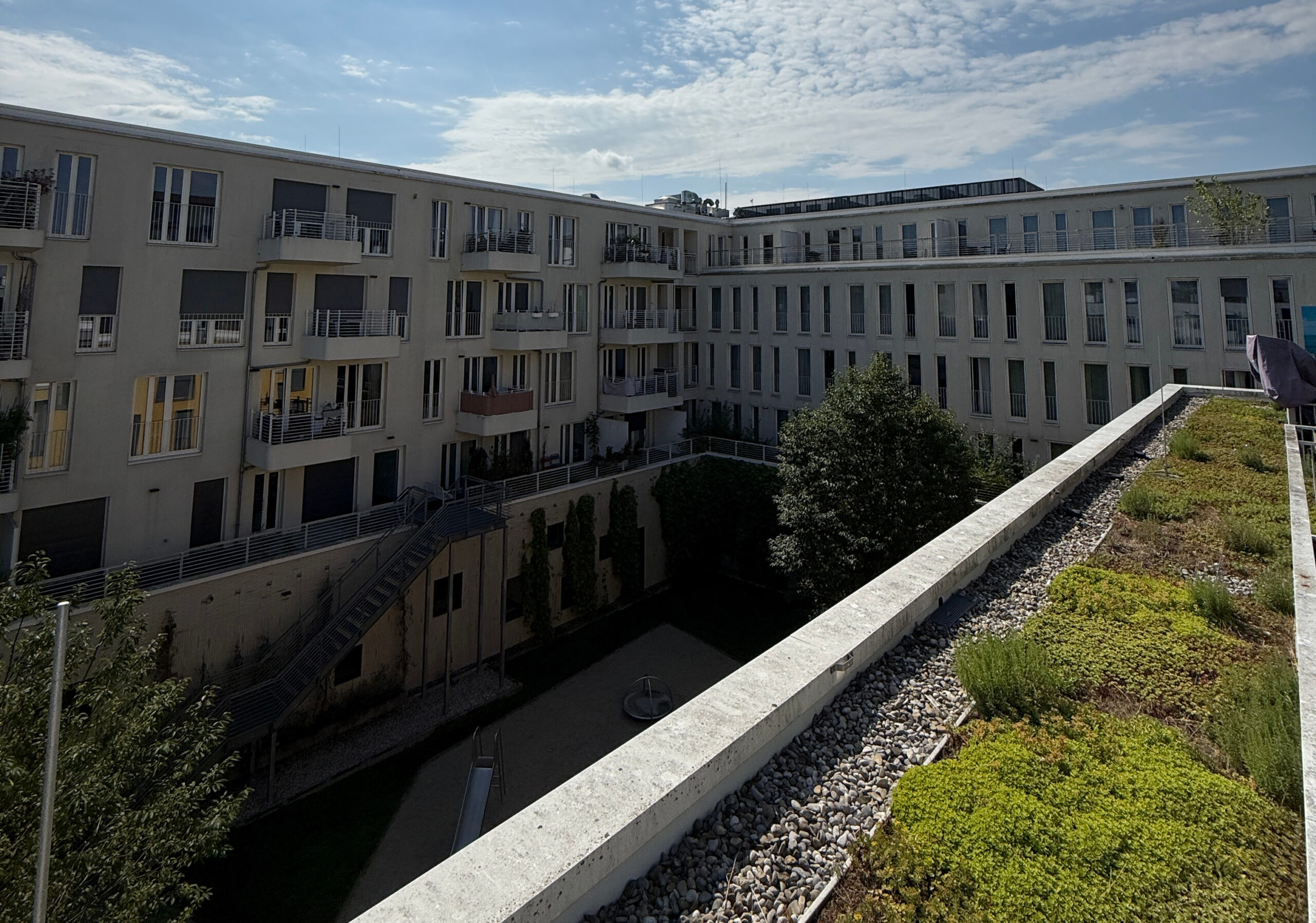 Petra-Kelly-Straße 1-15